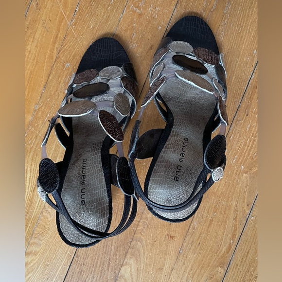 Gorgeous slingback heels - Picture 2 of 3